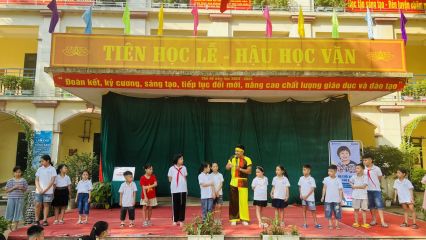 Tháng hành động vì nụ cười rạng rỡ ngày tựu trường