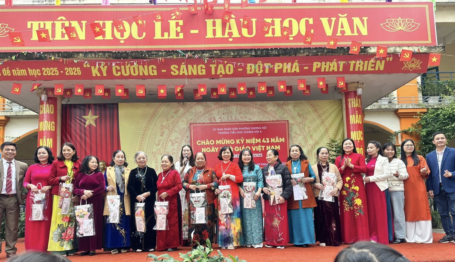 Nhà giáo về hưu